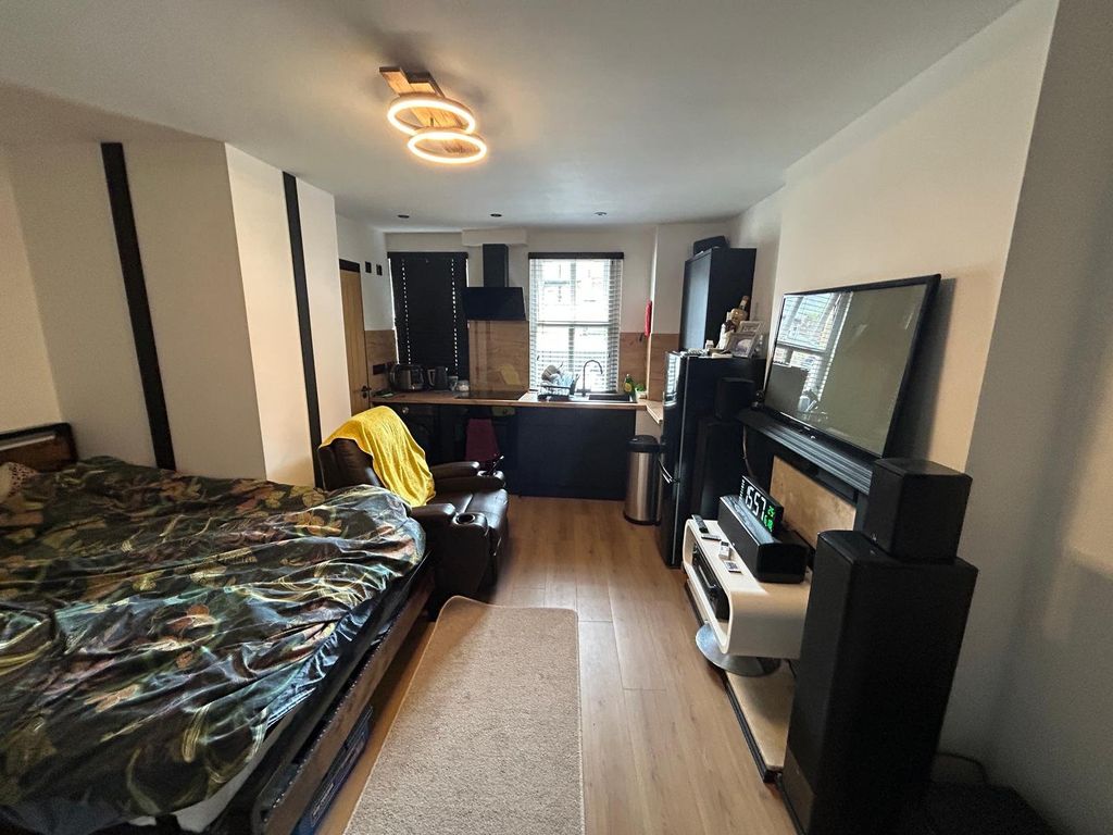 Additional image 44 of 21 bed flat for saleBroad Green, Wellingborough, Northamptonshire NN8