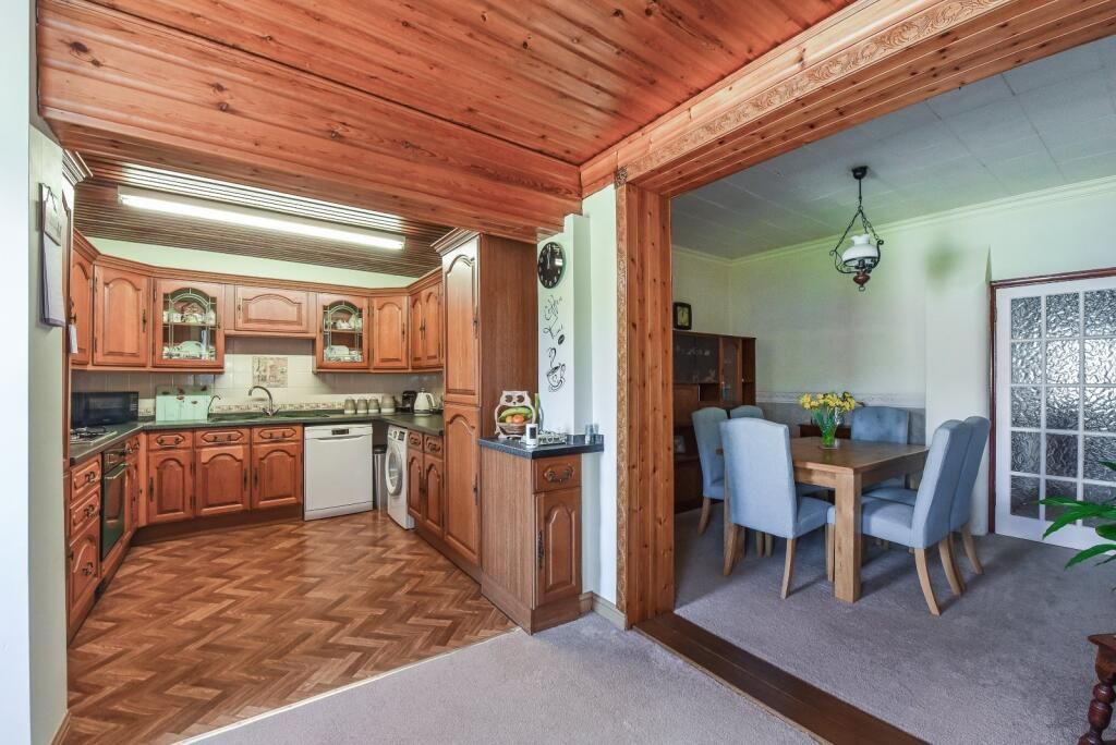 Property photo 3 of 14 A3B5Dbc61Faf768d0ce8Fdbc7Ad0Bc8A.Jpeg