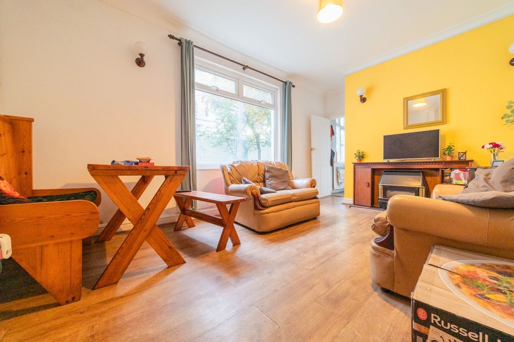 Property photo 3 of 19 Call 02920 454555 To Secure Your Viewing_3