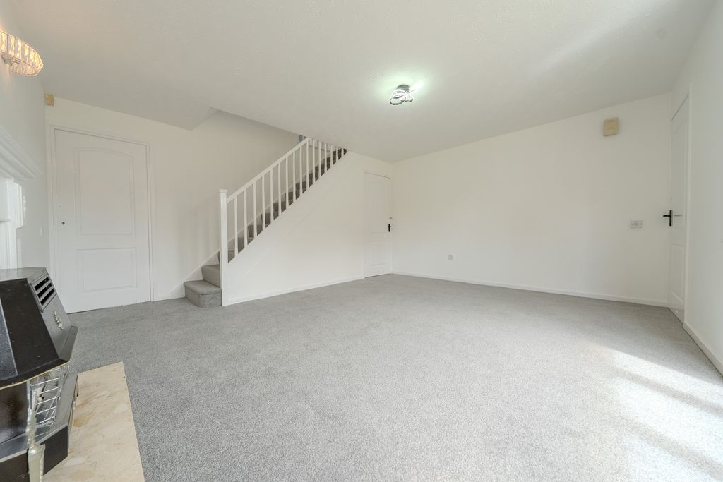 Property photo 3 of 15 Dsc09315-Hdr