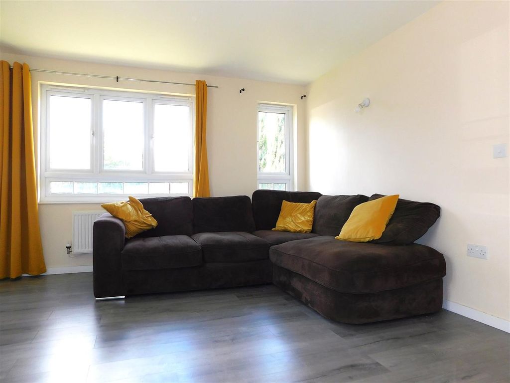 Property photo 2 of 9 Adscn8370.Jpg