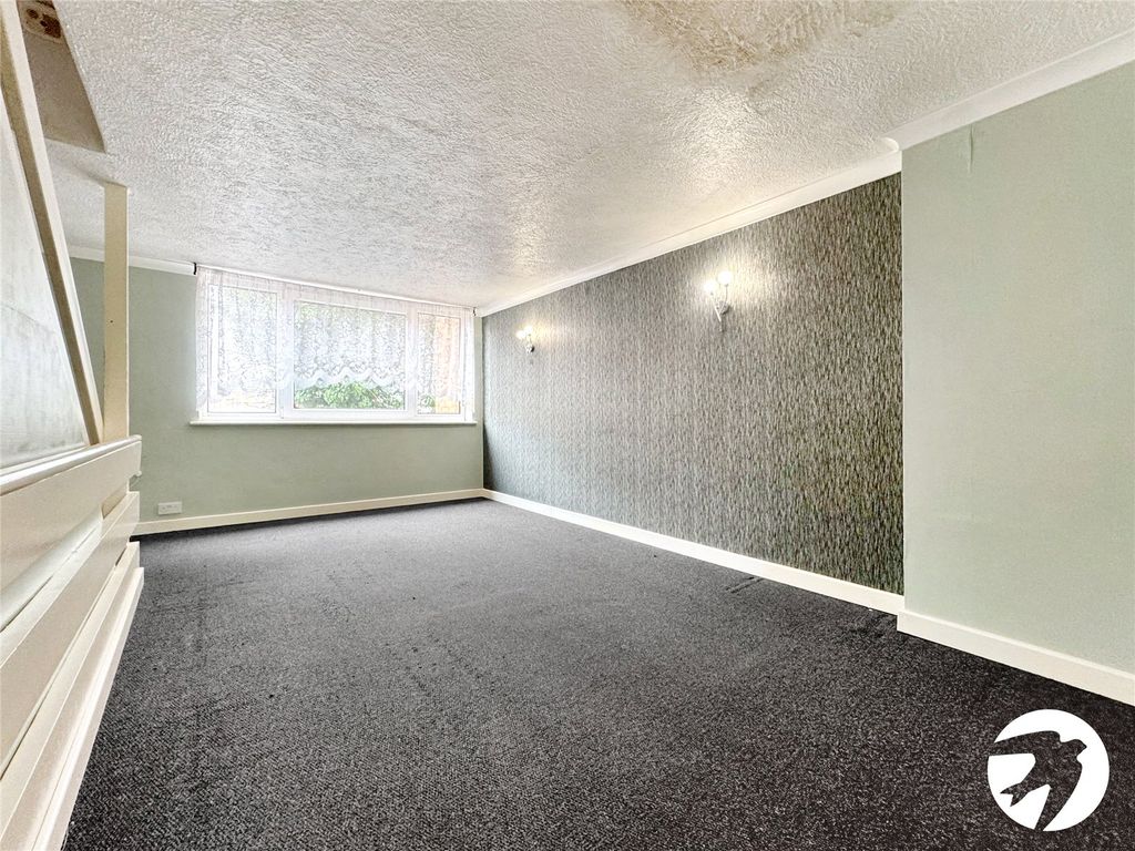 Property photo 2 of 17 Picture 2