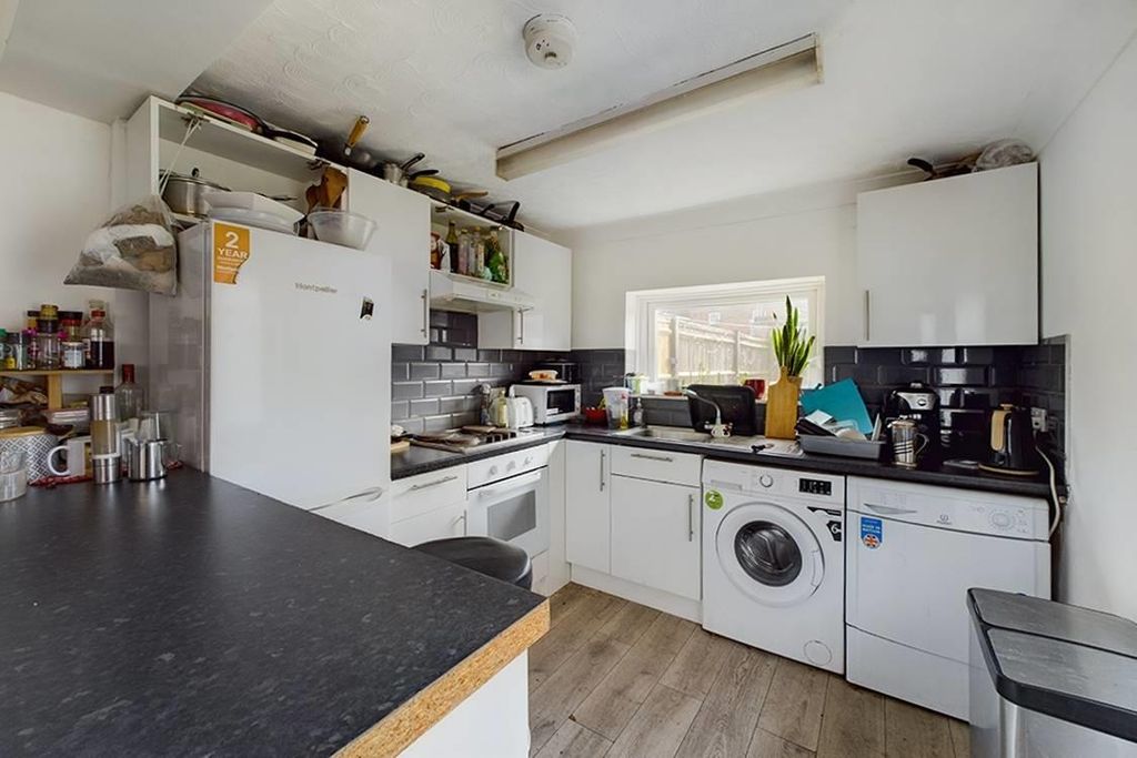 Property photo 1 of 13 Cam01635G0-Pr0022-Still006-Thumbnail-H750-70.Jpg