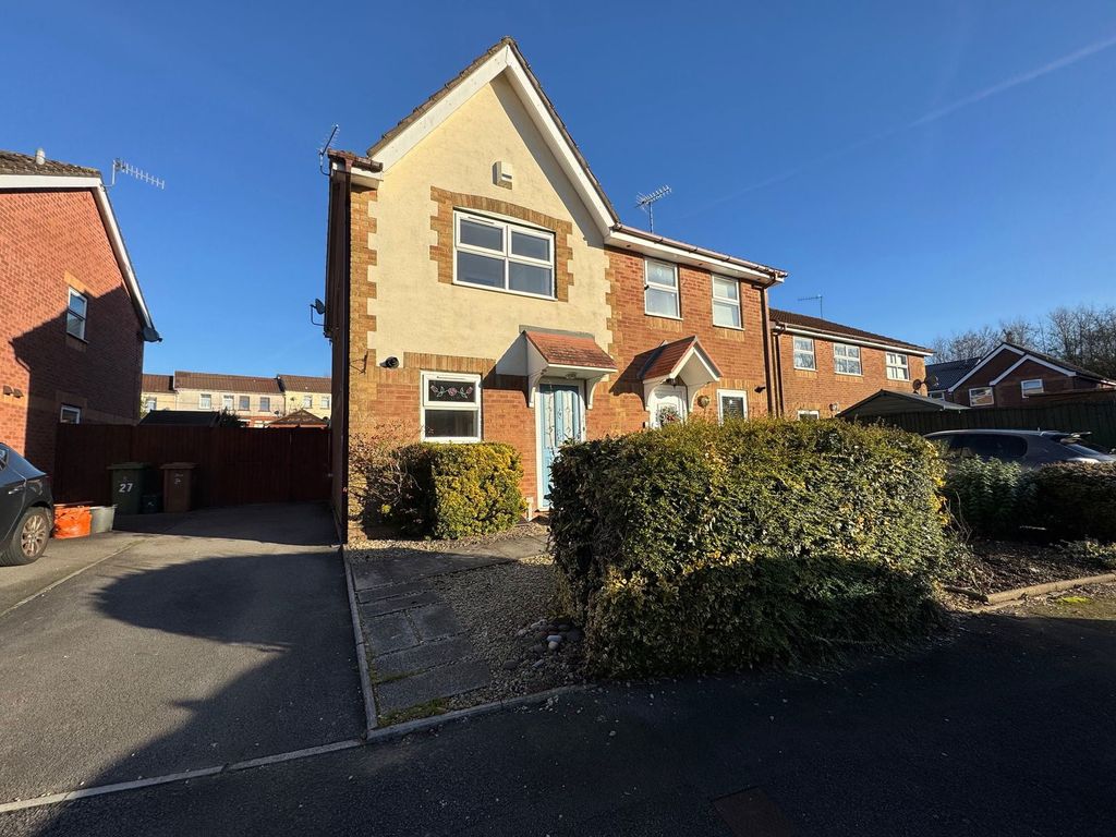 Property photo 1 of 11