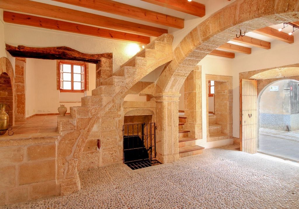 Property photo 3 of 10 C2128 (6)