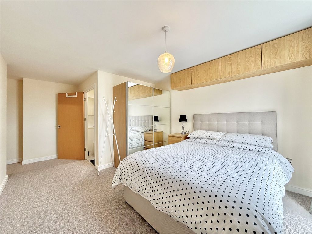 Property photo 3 of 16 Picture No. 5
