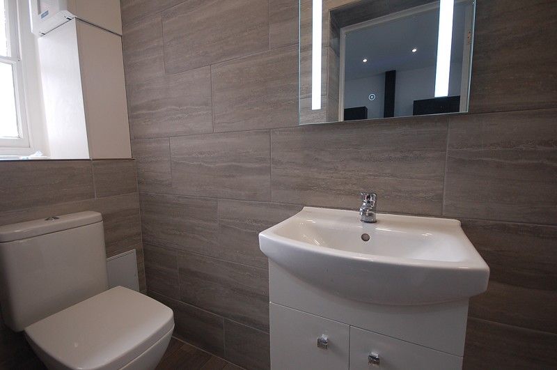 Property photo 2 of 16 2694-Pra12487-10-Raw