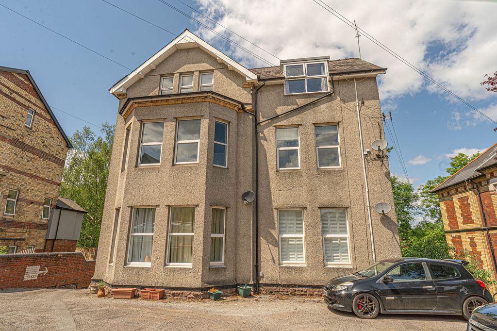 Property photo 1 of 16