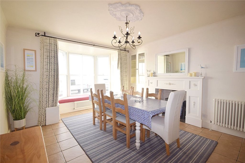 Property photo 3 of 37 Picture No. 03