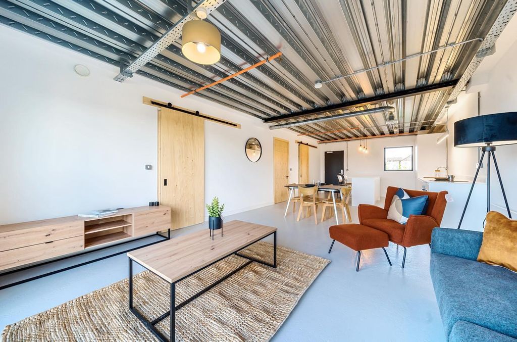 Property photo 3 of 9 Py4Suxyrquqyq1cD8Msmwg.Jpg