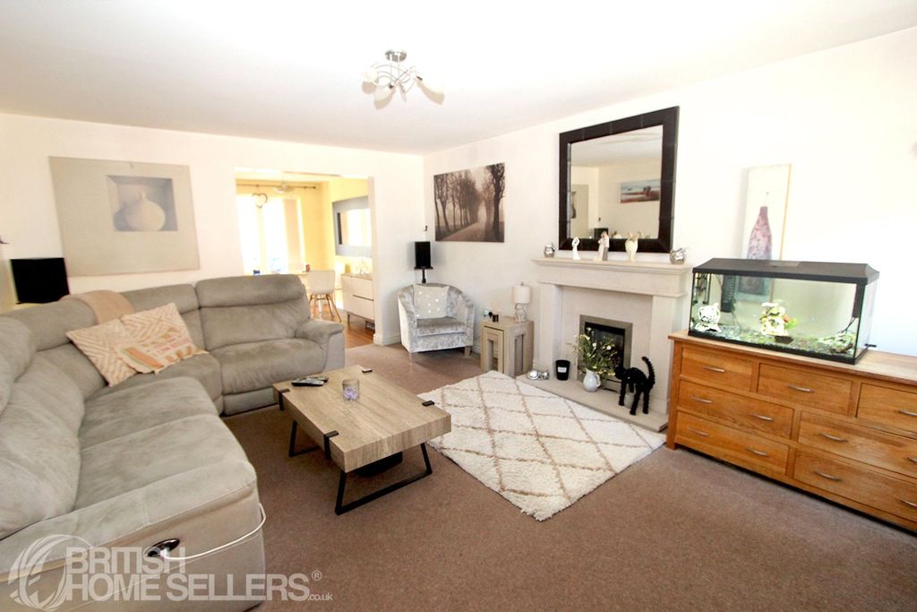 Property photo 3 of 15 Picture No. 17