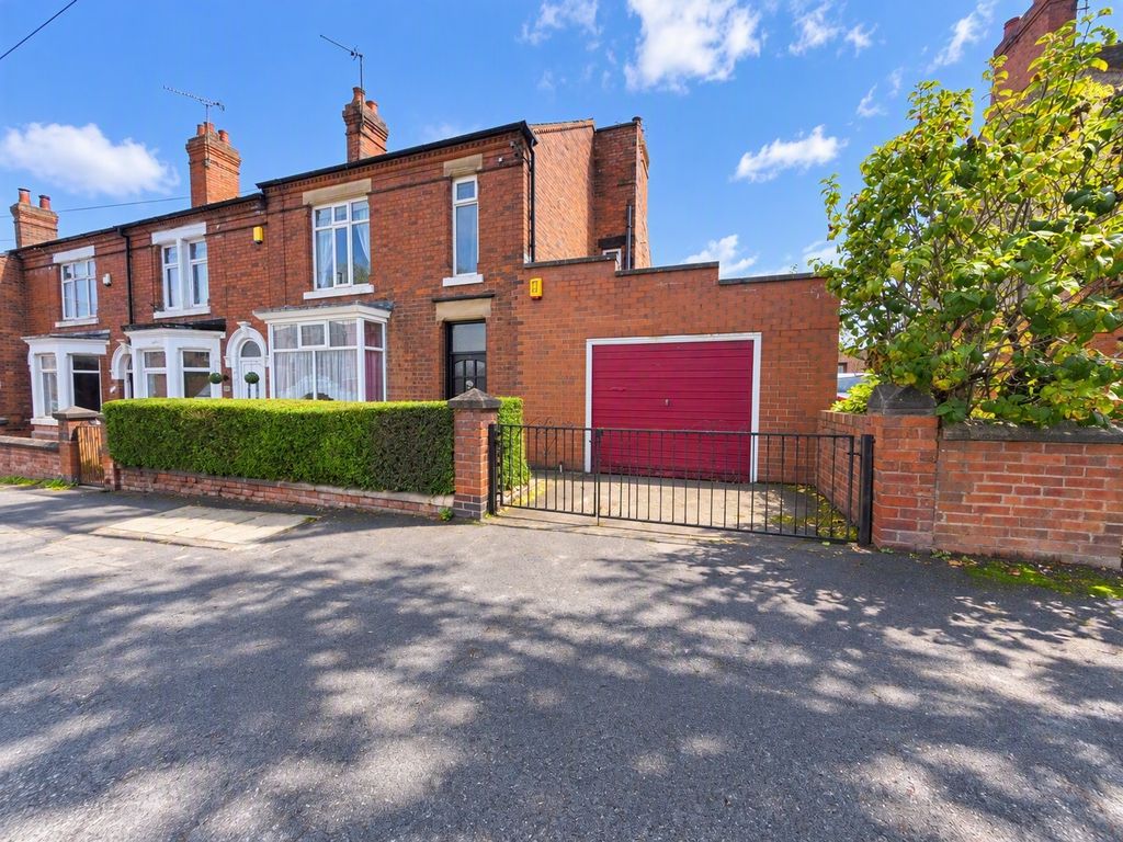 Property photo 1 of 31 Photo 34