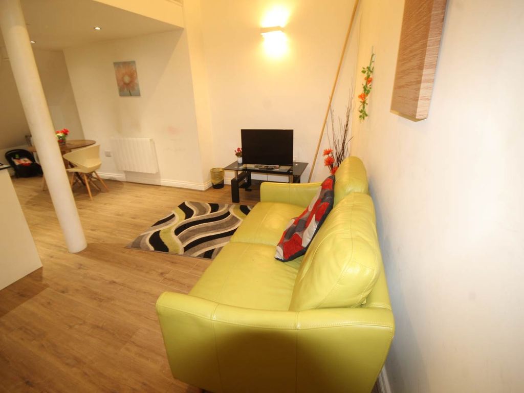 Property photo 3 of 17 Img_4242
