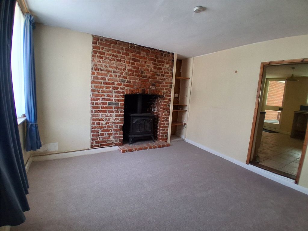 Property photo 2 of 9 Picture No. 10