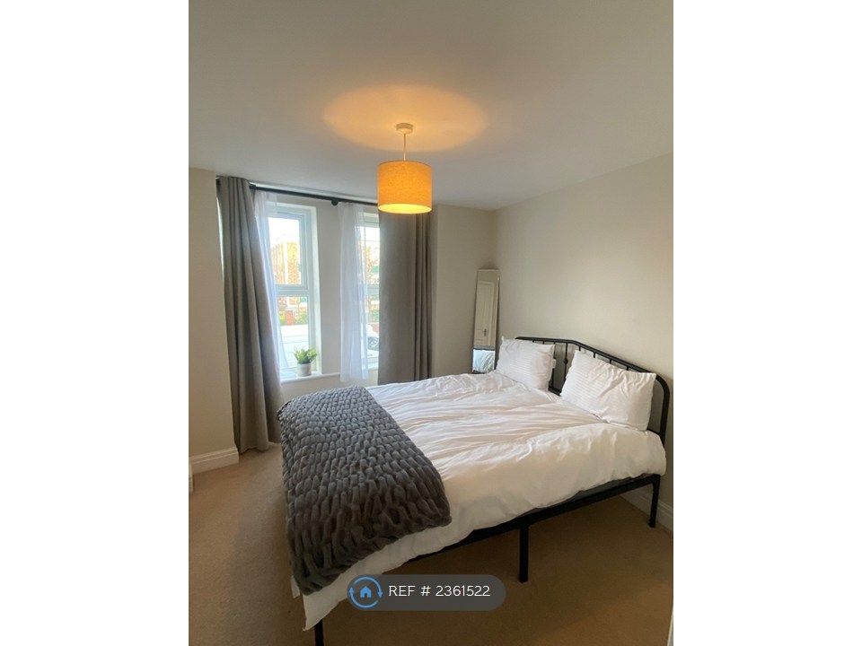 Property photo 3 of 13