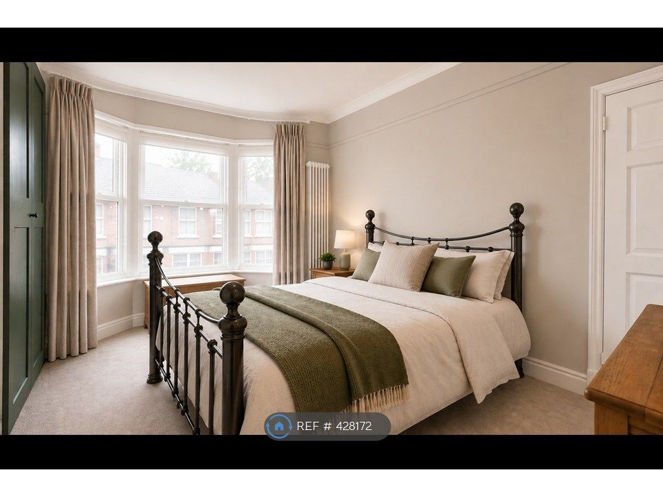 Property photo 3 of 12 Master Bedroom