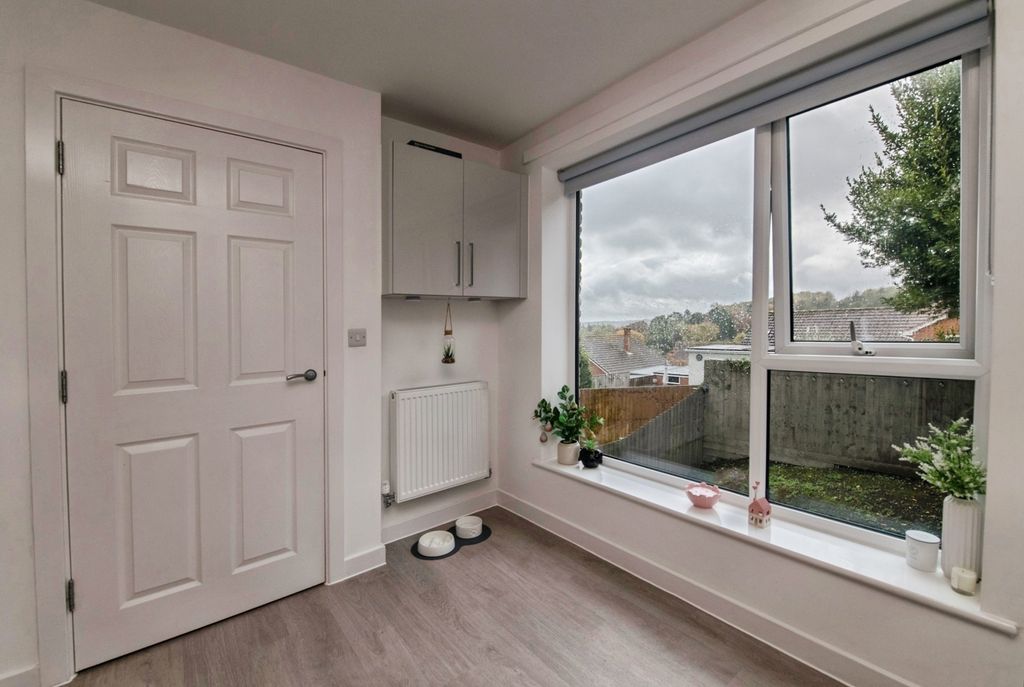 Property photo 2 of 12 Photo