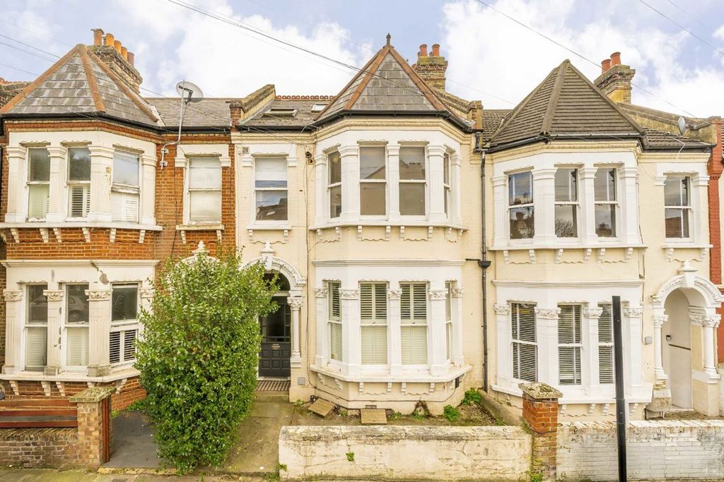 Property photo 1 of 5