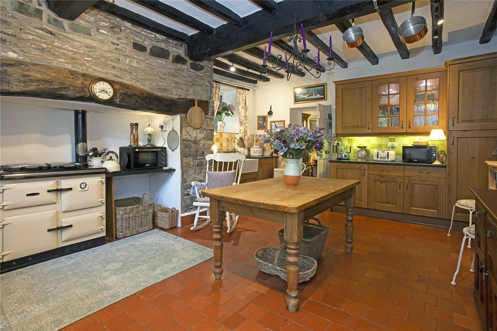 Property photo 3 of 38 Picture No. 04