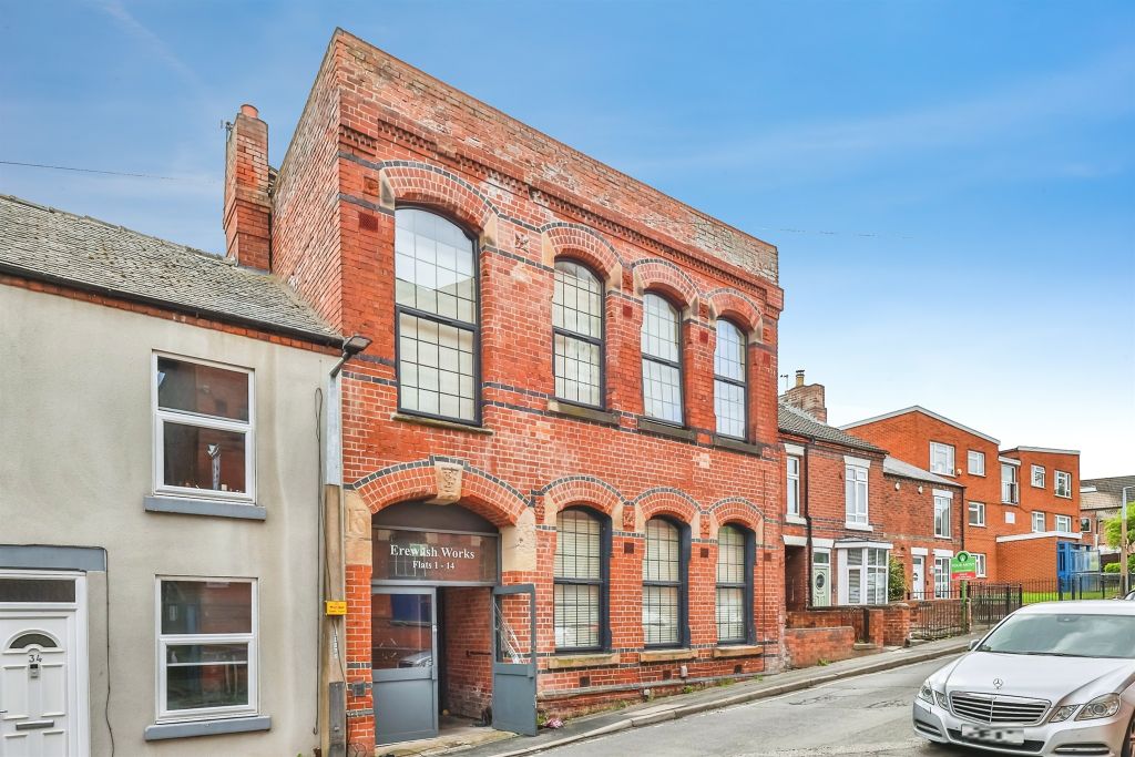 Property photo 1 of 16