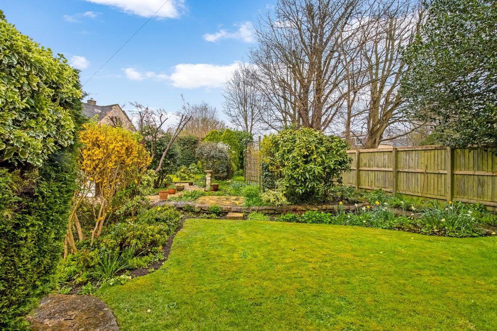 Property photo 3 of 18 Picture No. 05