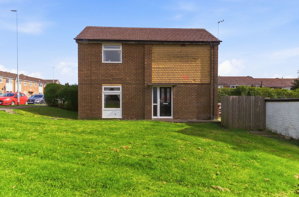 Property photo 2 of 12