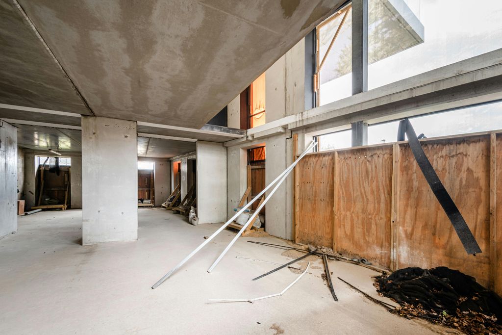 Property photo 3 of 21 Royal Wharf 1601  Low Res 11.Jpg
