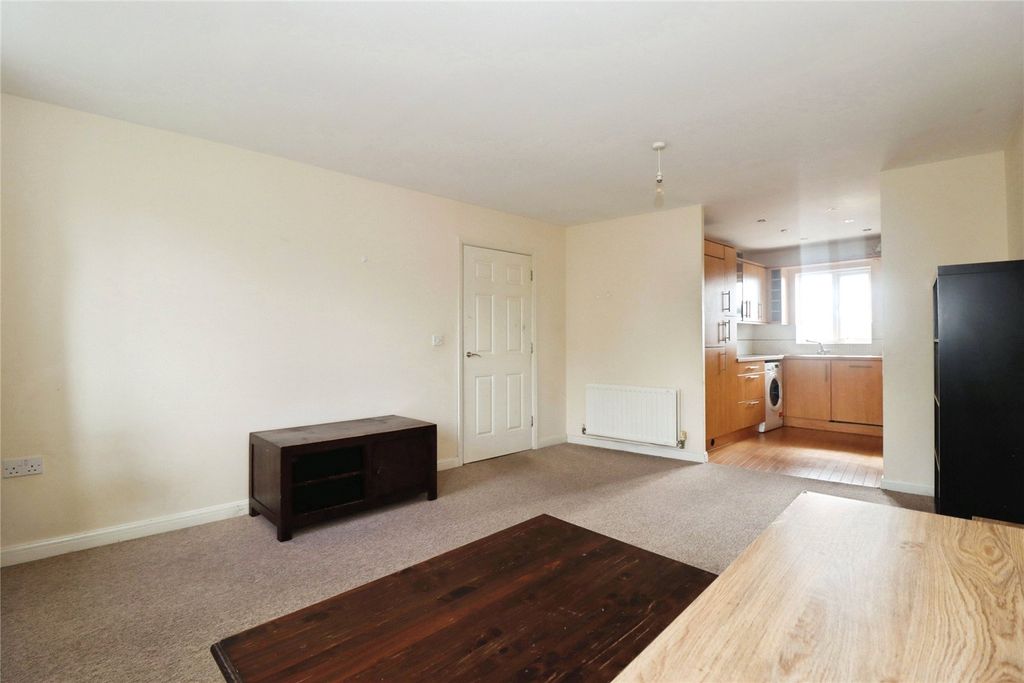 Property photo 2 of 23 Picture No. 34