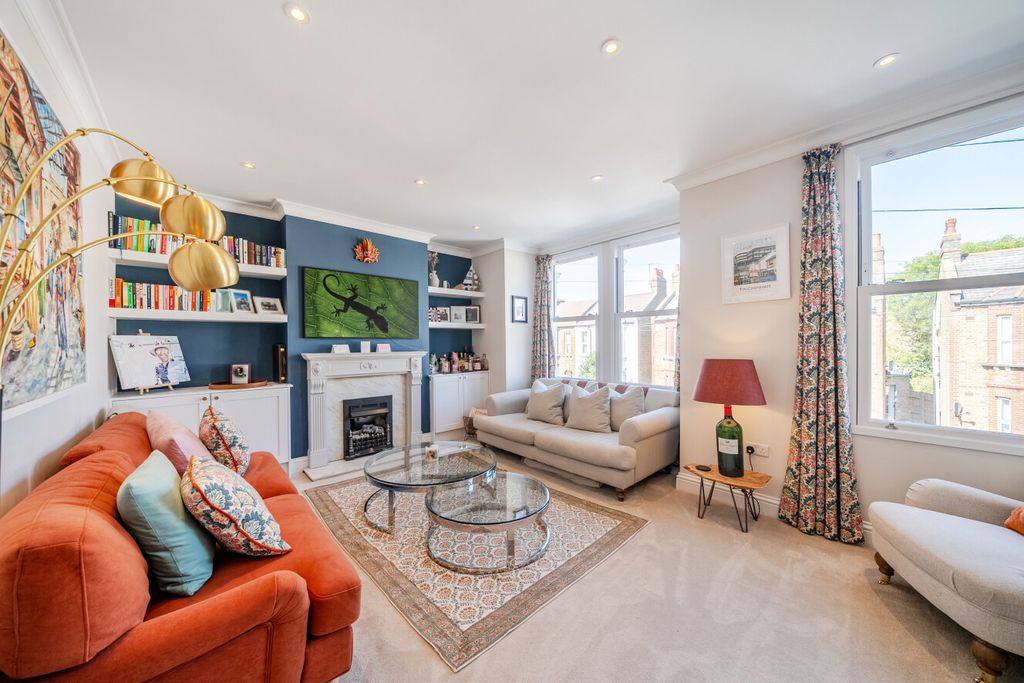 Property photo 2 of 18 1508410-12-19Ff67...