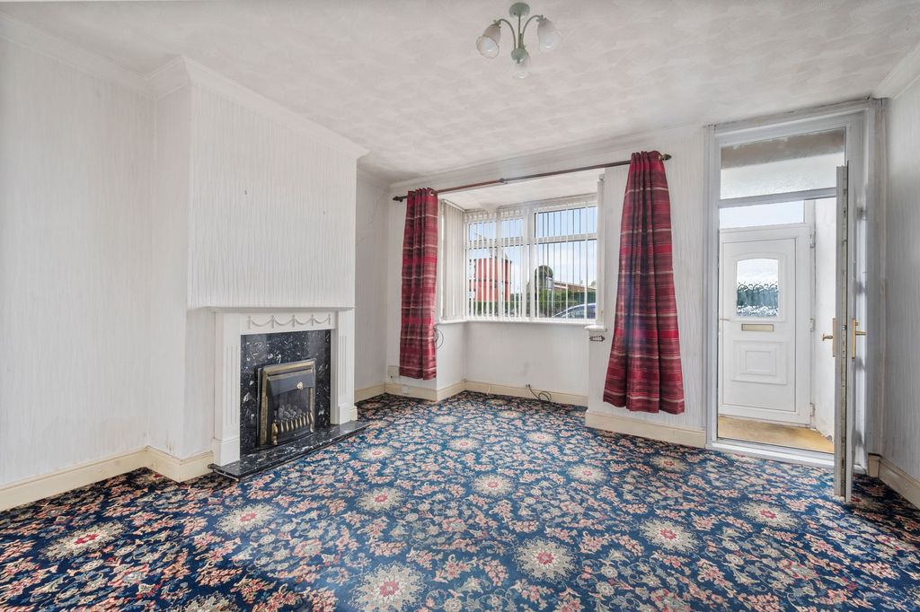 Property photo 2 of 24