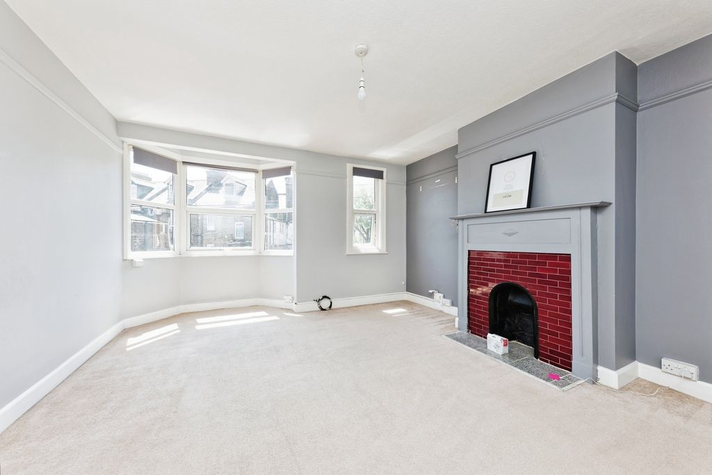 Property photo 2 of 20 Pbox-Img.Jpg