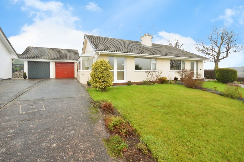 Property photo 1 of 17 Front