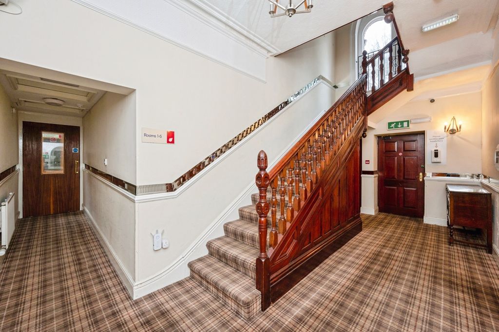 Property photo 3 of 17 Pbox-Img.Jpg