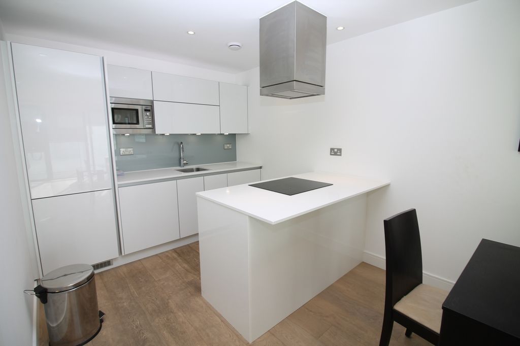 Property photo 2 of 5 Kitchen