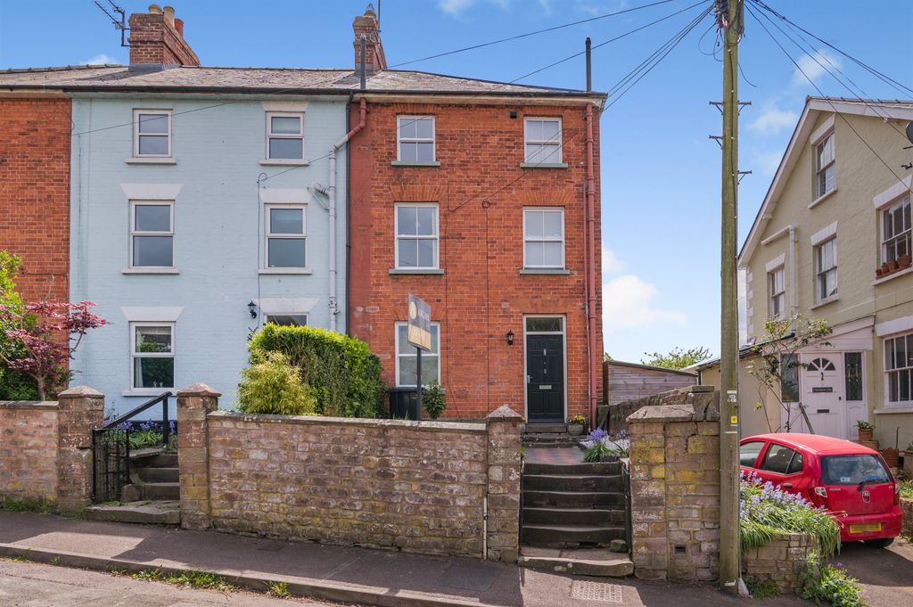 Property photo 1 of 26