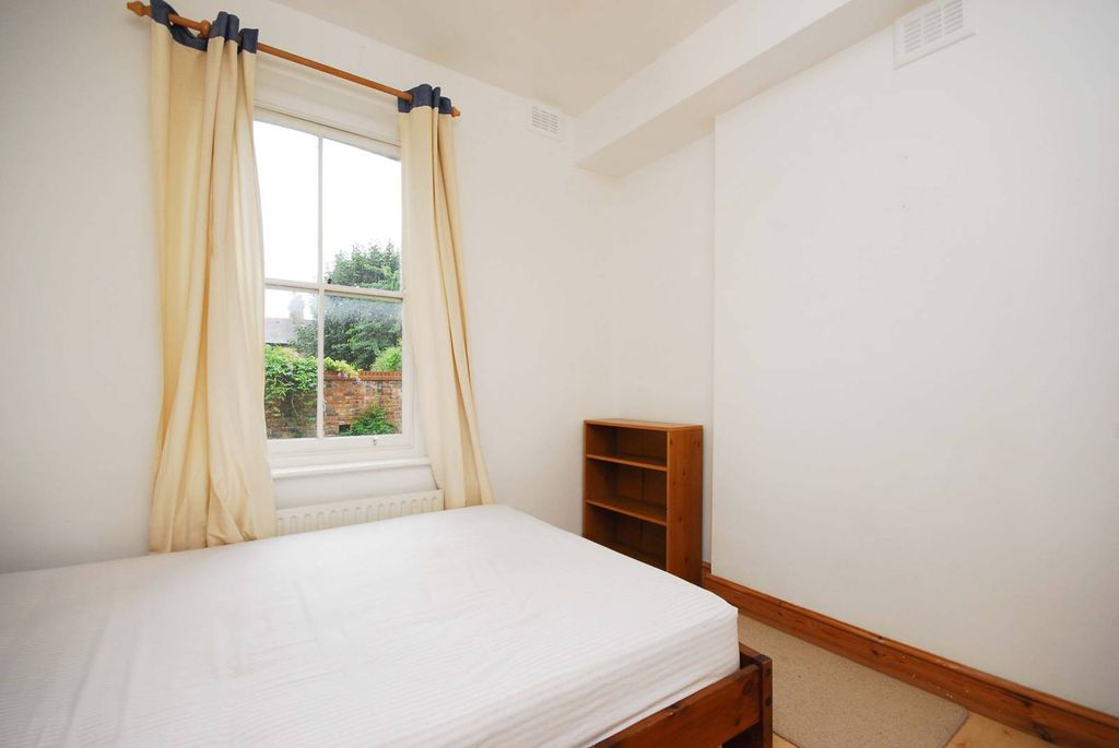 Property photo 3 of 5