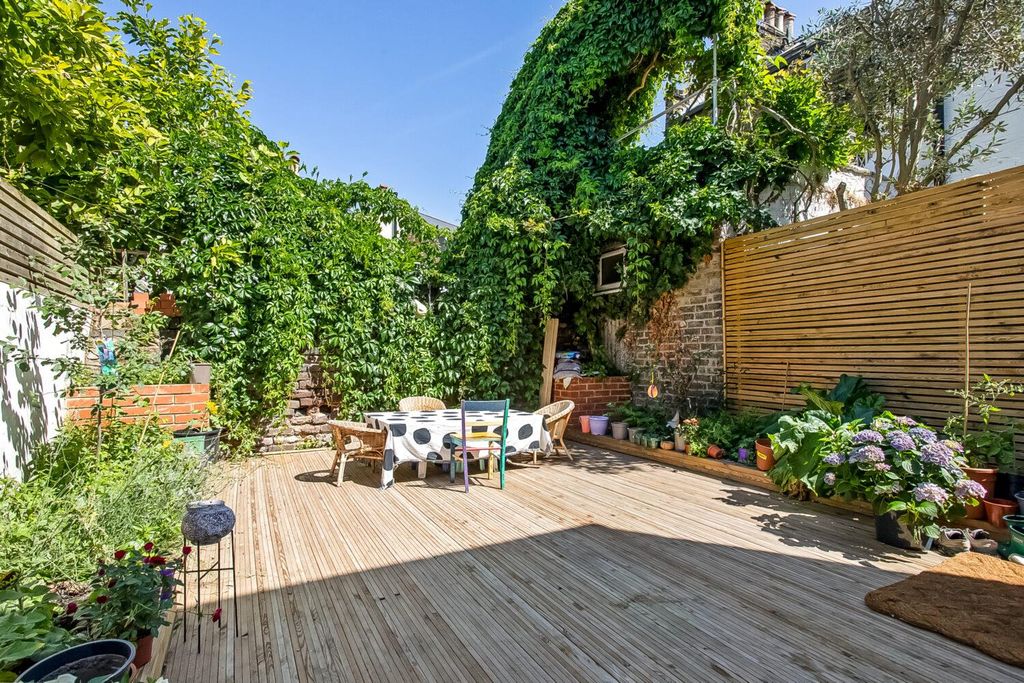 Property photo 3 of 12 R2A3150-1500x1000.Jpg