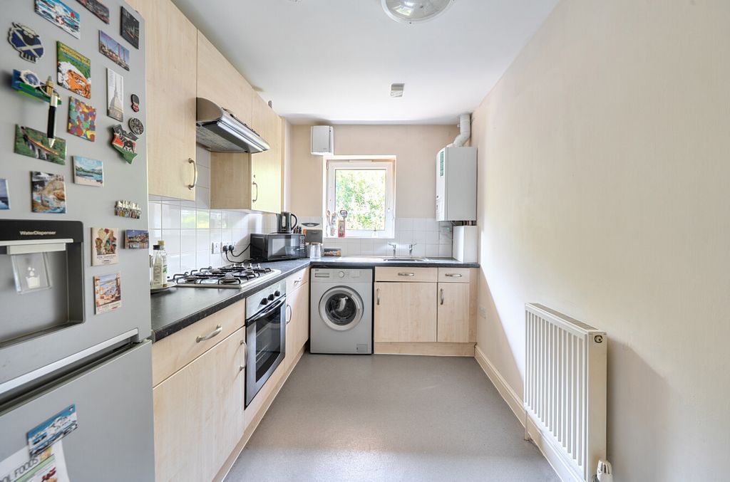 Property photo 2 of 8 1497708-2-6A6A1B0...