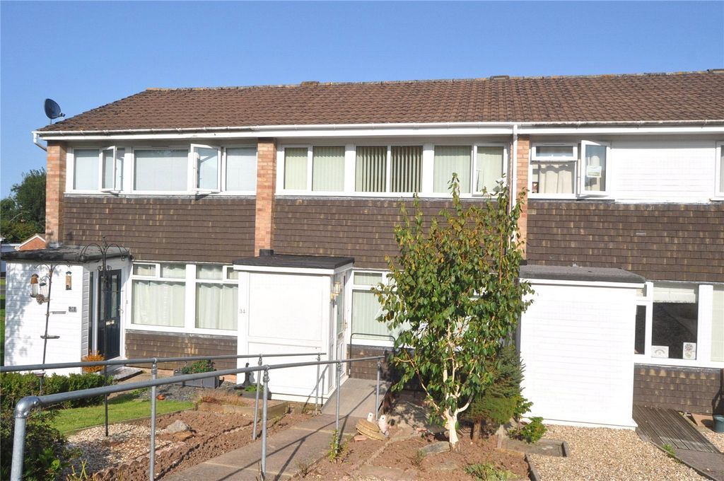 Property photo 1 of 10 External