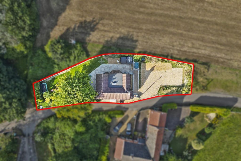 Property photo 1 of 35 Hillhouseweb03.Jpg