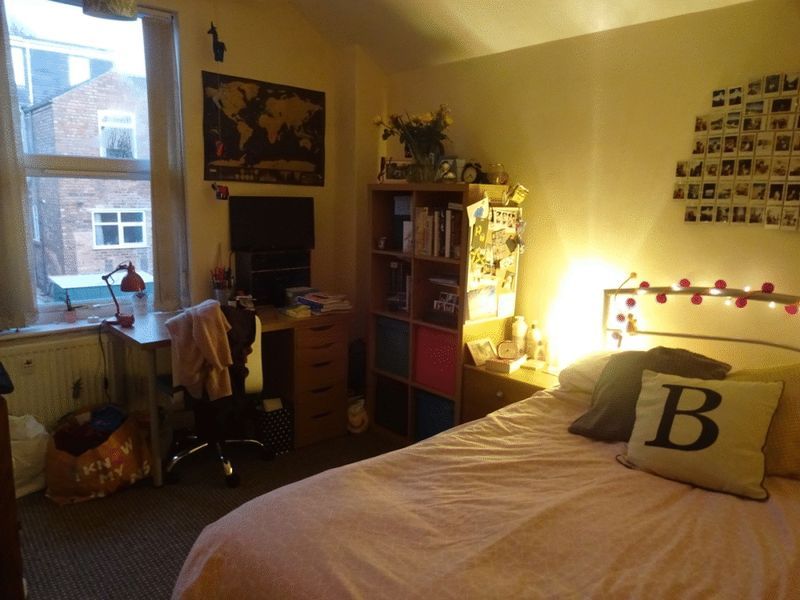 Property photo 1 of 6 Photo 6