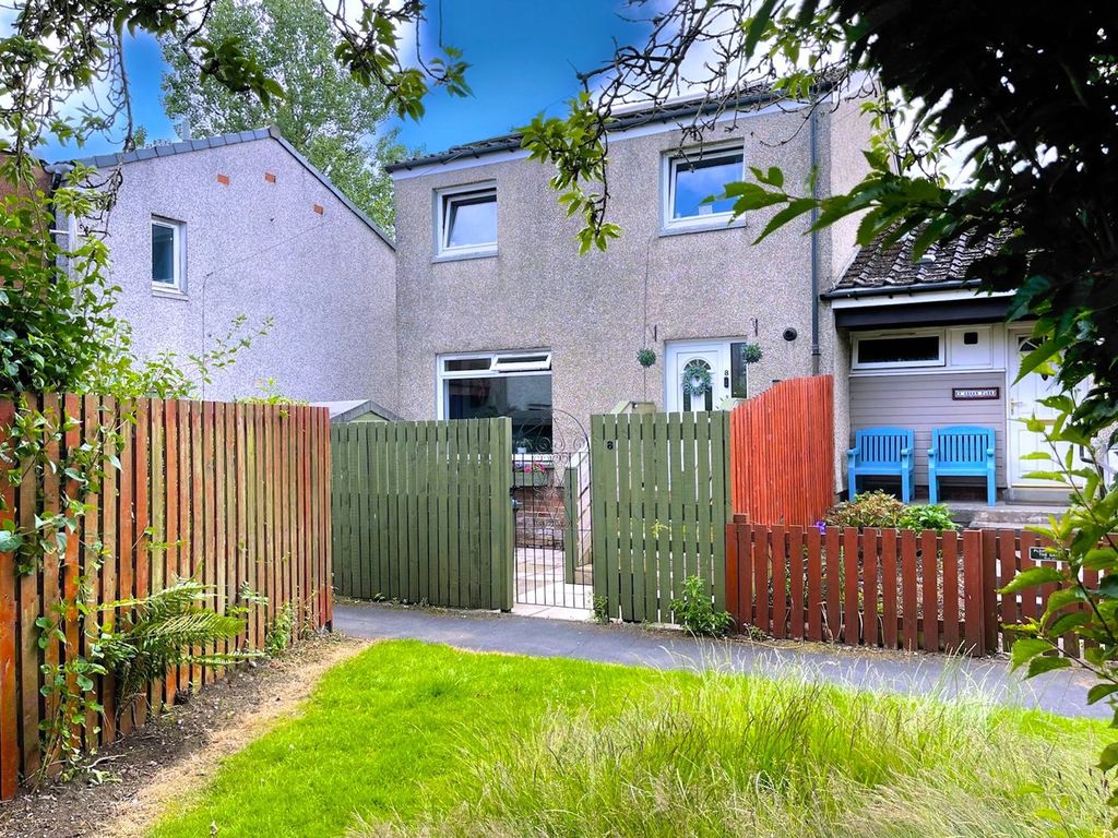 Property photo 1 of 32