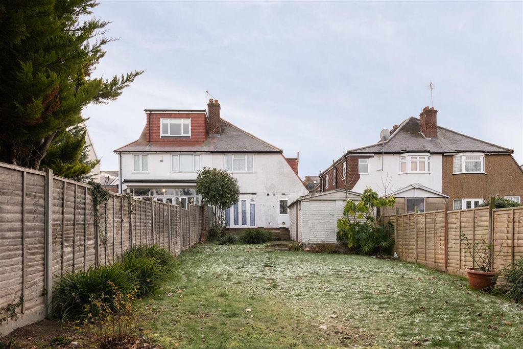 Property photo 2 of 16 Chase Way 15.Jpg