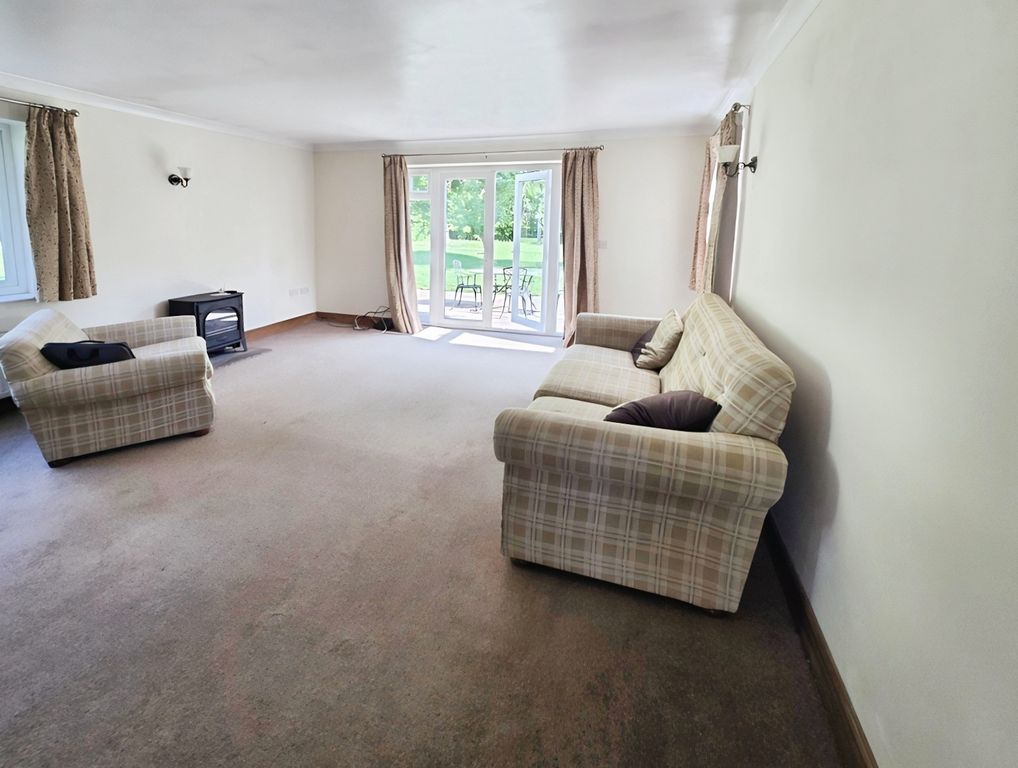 Property photo 2 of 3