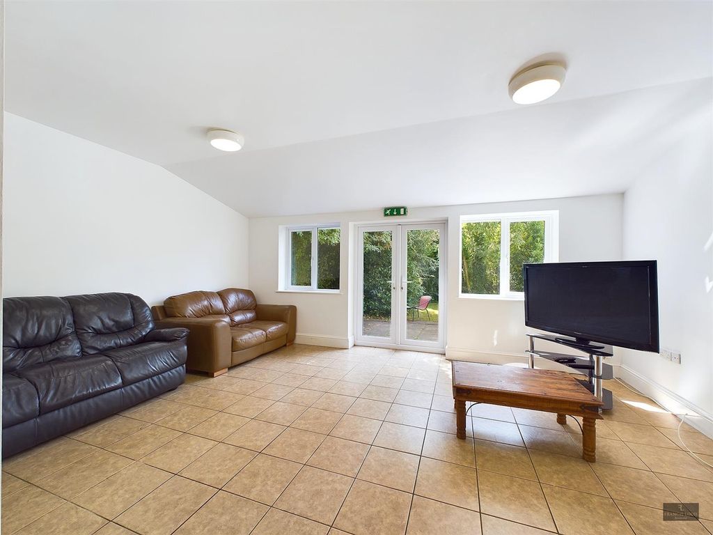 Property photo 1 of 20 Cam02887G0-Pr0241-Still008.Jpg