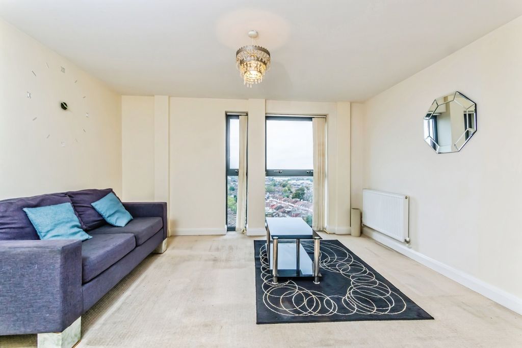 Property photo 3 of 17 Photo