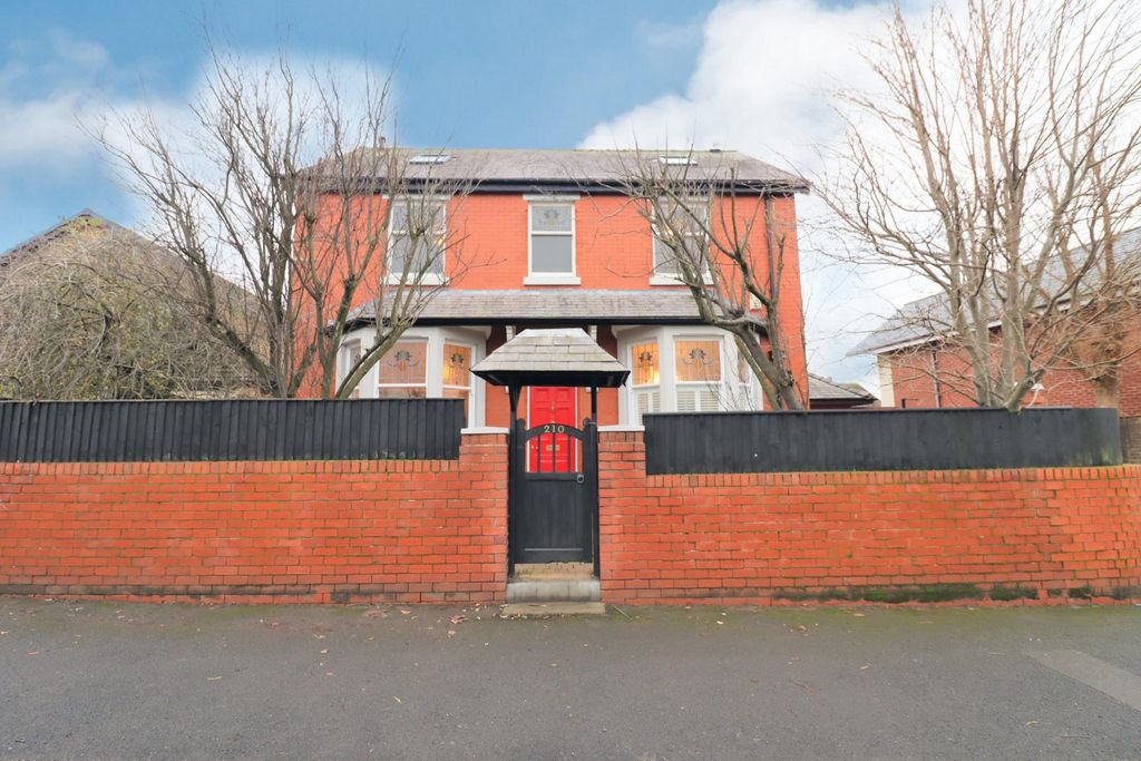 Property photo 1 of 53