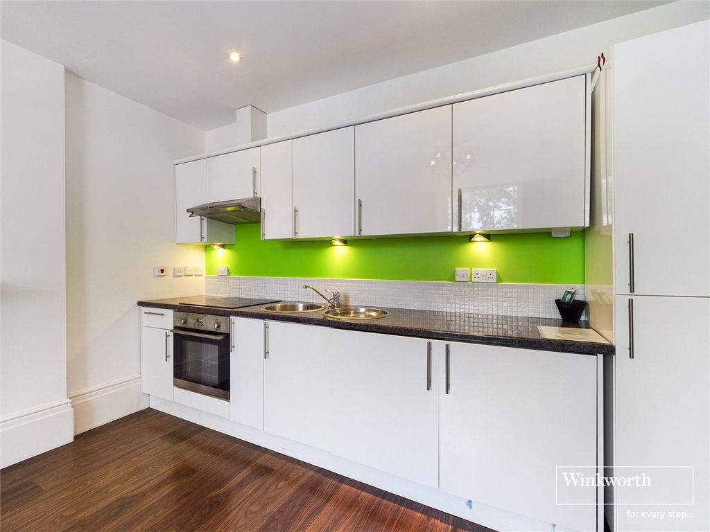 Property photo 2 of 9 Picture No. 24