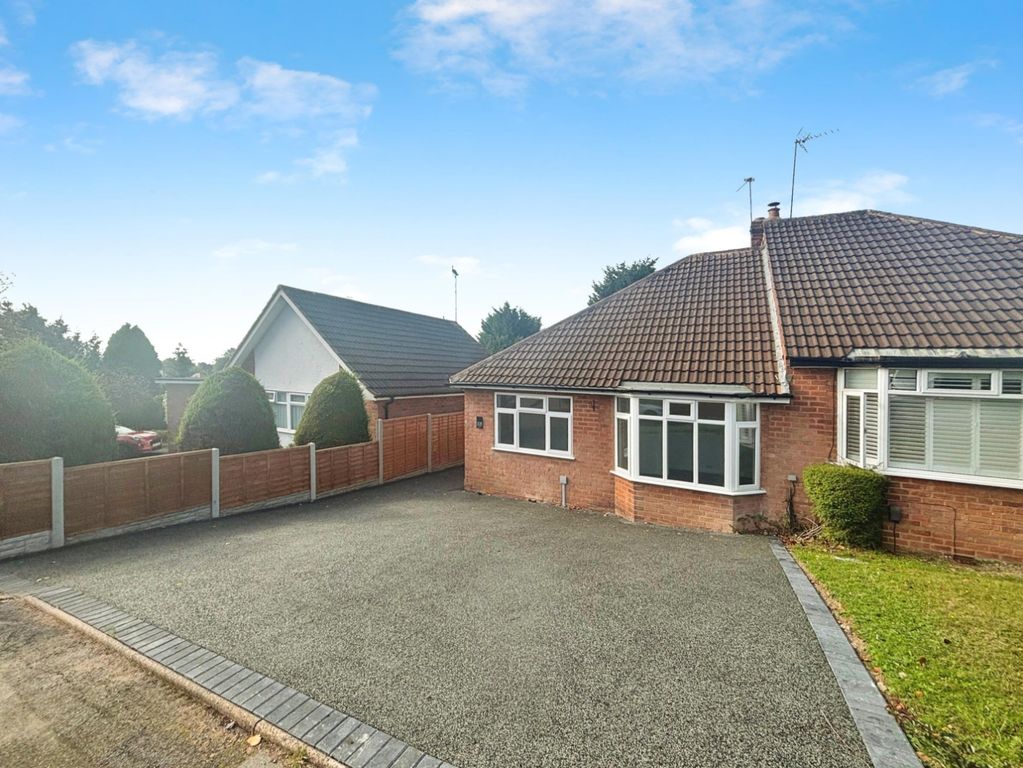 Property photo 1 of 8 Front