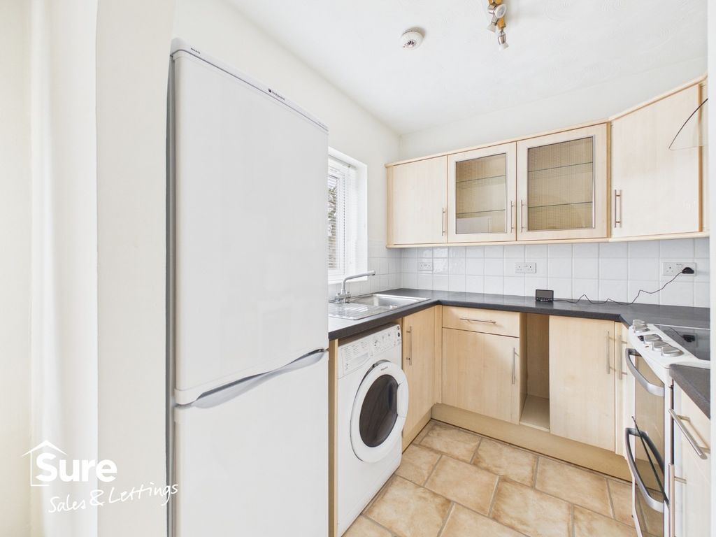 Property photo 2 of 25 1272054